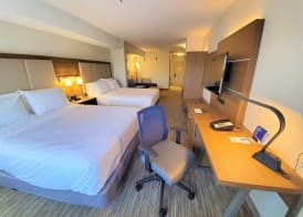 Holiday Inn Express & Suites SEATTLE NORTH - LYNNWOOD by IHG 4