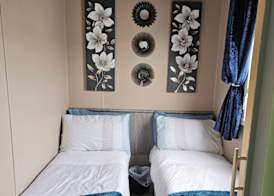 Inviting 3-bed Caravan in Porthcawl 4