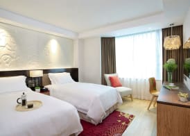 Wharney Hotel 4