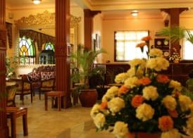 Protea Hotel by Marriott Dar es Salaam Courtyard 2