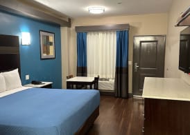Crystal Palace Inn 3