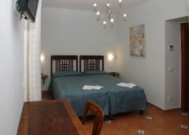 DolceVitaSorrento Guest House 2