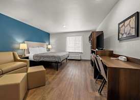 WoodSpring Suites Loves Park - Rockford 4