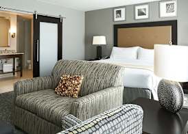Holiday Inn & Suites EAST PEORIA by IHG 3