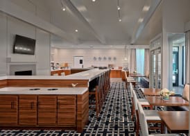 Sonesta Simply Suites Cleveland Airport 3