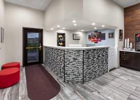 Super 8 by Wyndham Winona MN 5