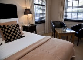 Rowton Hall Hotel and Spa 4