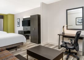 Holiday Inn Express & Suites FLORENCE I-95 @ HWY 327 by IHG 4