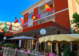 Hotel Alessi** Rimini 2
