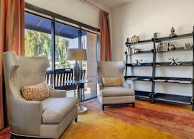 Best Western Royal Palace Inn & Suites 2