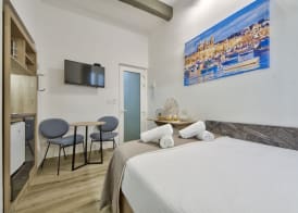 Tritoni Mini Studios - Valletta 2