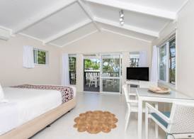 Muri Lagoon View Bungalows - Hillside Bungalow 2