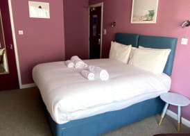 WiseStay 4