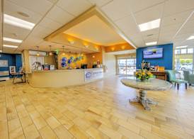 Commander Hotel & Suites 5