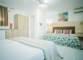 Rose Club Apartments 5