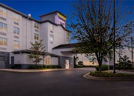 Spark by Hilton Lynchburg 3