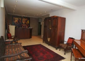 Sunset Ridge Guest House 2