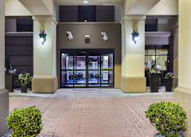 Hampton Inn Hinesville 2