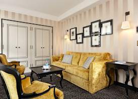 Le Pavillon de la Reine & Spa, Place des Vosges 4