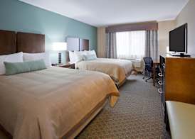 GrandStay Delano 4