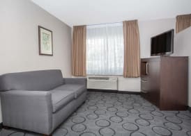 Baymont by Wyndham San Diego Downtown 5