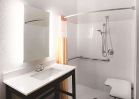 La Quinta by Wyndham Mansfield TX 4
