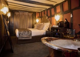 Funky Monk Restaurant and Rooms 5