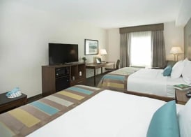 Wingate by Wyndham Calgary Airport 5