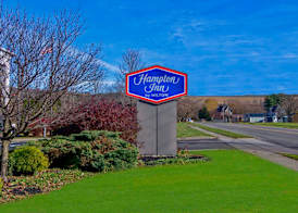 Hampton Inn Cortland 4