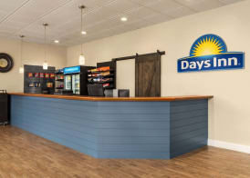 Days Inn & Suites by Wyndham Lancaster Amish Country 4