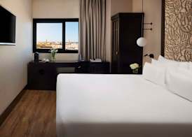 NH Collection Sevilla 5