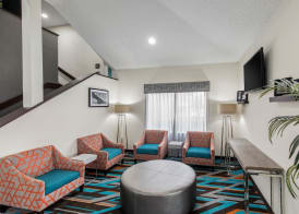 Clarion Inn & Suites DFW North 3