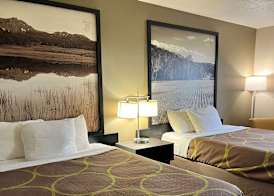 Super 8 by Wyndham Gas City Marion Area 3