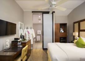 Almond Tree Inn - Adults Only 5