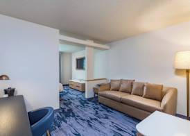 Fairfield Inn and Suites by Marriott Tampa North 4
