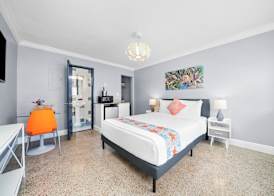 Hollywood Beach Suites and Hotel 5