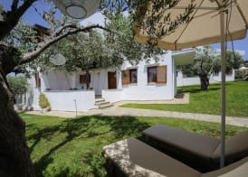 Trikorfo Beach Apartment, 150m from Sandy Beach 3