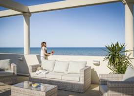 Hotel Riviera 4