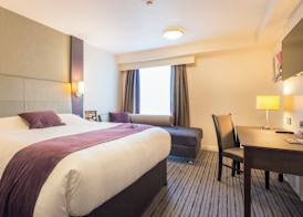 Premier Inn Cambridge East - Newmarket Road 5