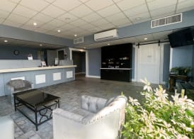 Super 8 by Wyndham Riverside AL 2