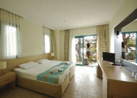 Club Bellamare Beach 3