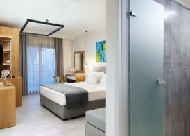 Sea Level Hotel by Diomedes Group 4