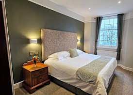 Stoke Lodge Hotel 5