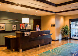 Hampton Inn by Hilton Ottawa Airport, ON, CN 3
