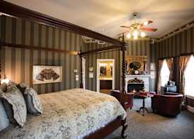 Gruene River Hotel & Retreat 5