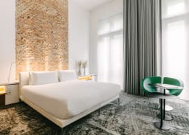 Hotel C2 2