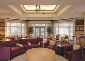 La Quinta Inn & Suites by Wyndham Atlanta Ballpark/Galleria 2