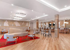 Cambria Hotel & Suites Plymouth 4