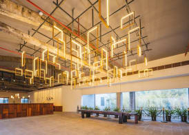 Ramadaencore By Wyndham Shanghai Pud ong Airport -Provide free 24hour shuttle bus service for airport pick-up and drop-off at Pud ong Airport 2