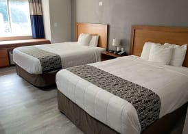Microtel Inn & Suites Newport News 4